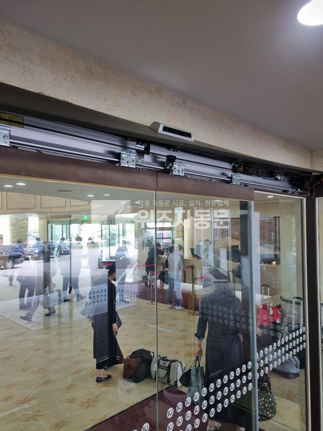 235149625_9MAkDHNU_53ebc53cb99ebbd5c37ee165c9fe7addfac54d32.jpg 이미지크게보기