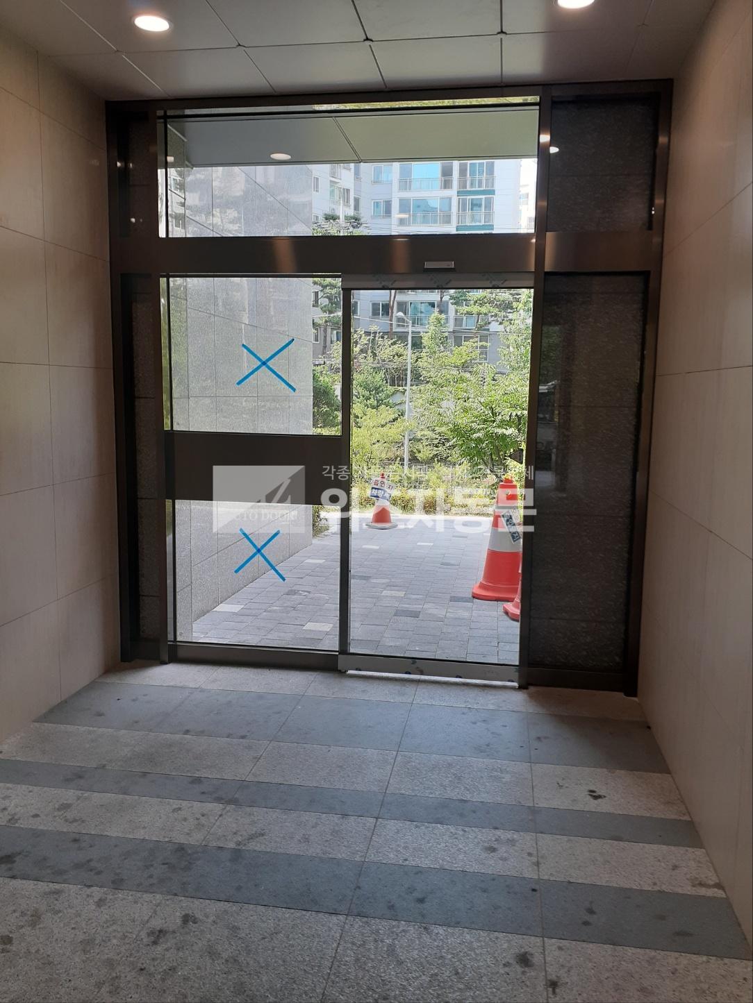 235149625_X1CDKb2t_2172cd5212c69b6958e3032f79d41375aebfd9ac.jpg 이미지크게보기