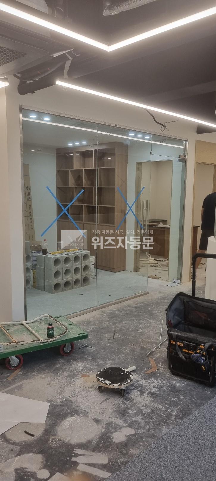 235149625_uzdbXFYL_ce18f88ad3894ac1e10bc88839ba48d94c7e85f7.jpg 이미지크게보기